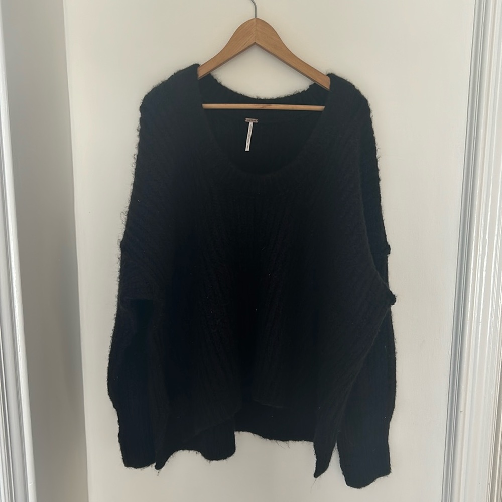 Free People Sweater - M